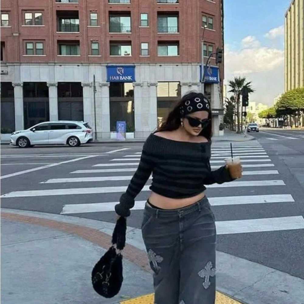 Black Grommet Headband - Picture 6 of 9